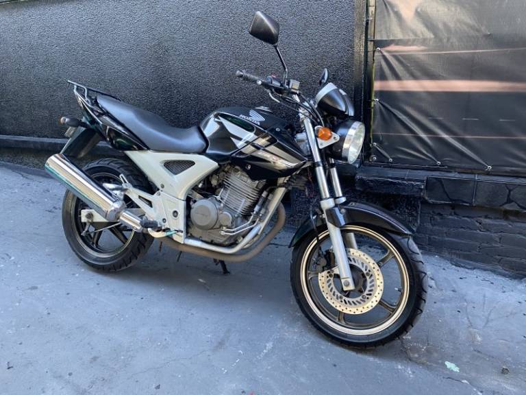 HONDA - CBX 250 TWISTER - 2007/2007 - Preta - R$ 9.900,00