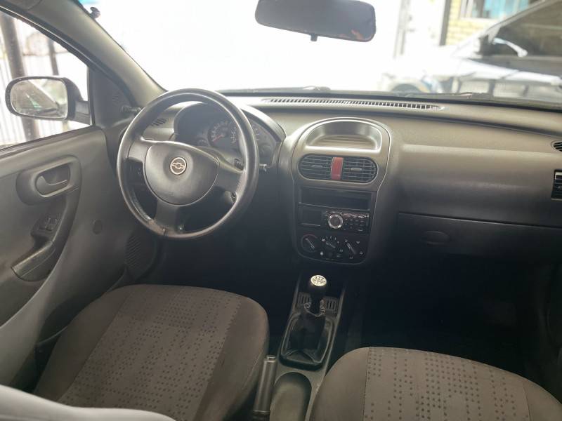 CHEVROLET - CORSA - 2009/2009 - Preta - R$ 25.900,00