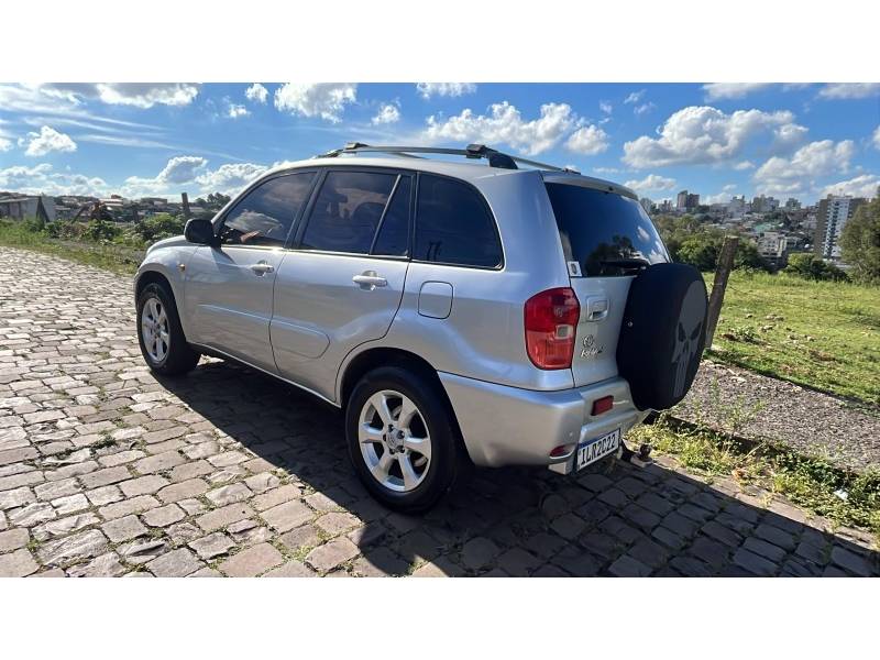 TOYOTA - RAV4 - 2002/2002 - Prata - R$ 35.500,00