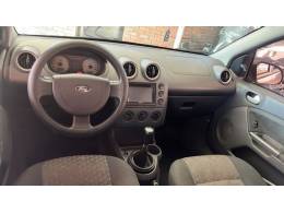 FORD - FIESTA - 2003/2003 - Prata - R$ 18.500,00