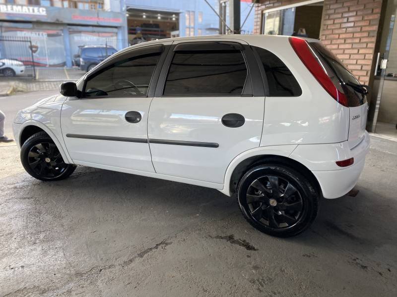 CHEVROLET - CORSA - 2003/2003 - Branca - R$ 19.900,00