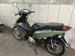 HONDA - BIZ 125 - 2011/2011 - Verde - R$ 11.000,00