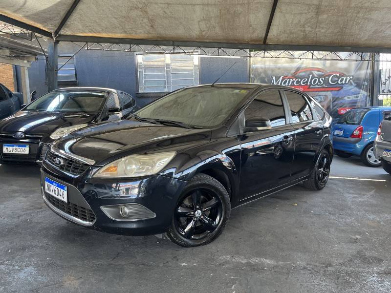 FORD - FOCUS - 2009/2009 - Preta - R$ 36.000,00