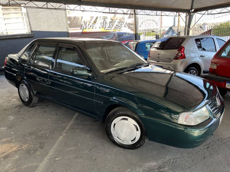 VOLKSWAGEN - SANTANA - 2000/2000 - Verde - R$ 19.900,00