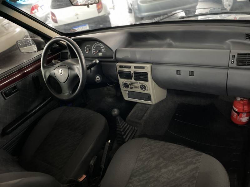 FIAT - UNO - 2004/2005 - Vermelha - R$ 16.900,00