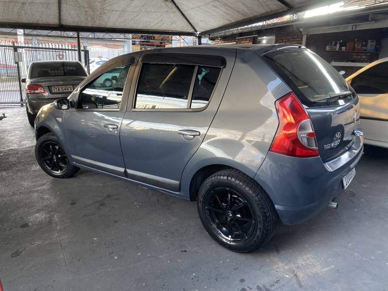 RENAULT - SANDERO - 2008/2008 - Cinza - R$ 26.900,00