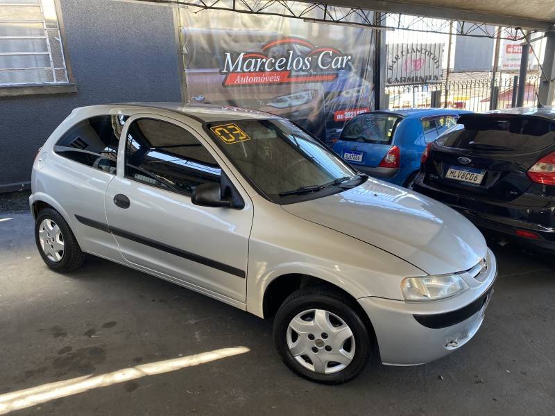 CHEVROLET - CELTA - 2003/2003 - Cinza - R$ 15.500,00