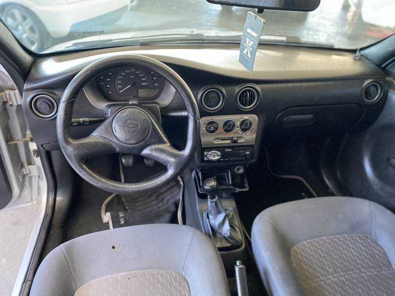 CHEVROLET - CELTA - 2003/2003 - Cinza - R$ 15.500,00