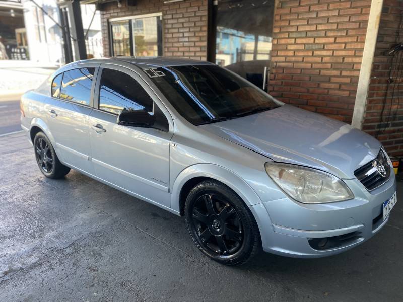CHEVROLET - VECTRA - 2006/2006 - Prata - R$ 33.900,00