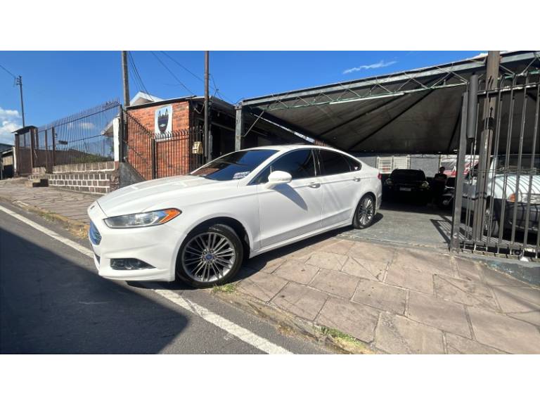 FORD - FUSION - 2013/2013 - Branca - R$ 72.900,00