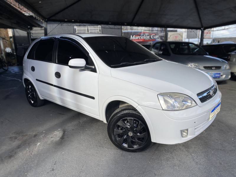 CHEVROLET - CORSA - 2003/2003 - Branca - R$ 19.900,00