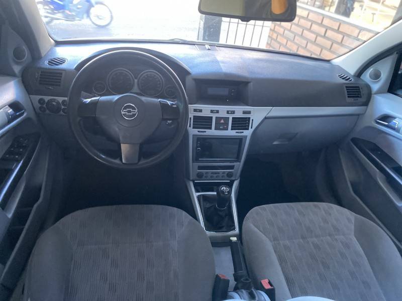 CHEVROLET - VECTRA - 2006/2006 - Prata - R$ 33.900,00