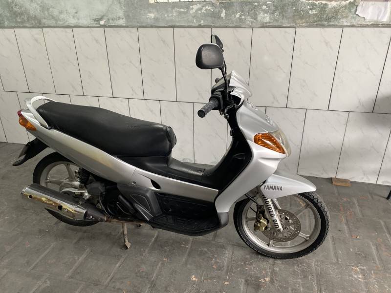 YAMAHA - NEO AT 115 - 2007/2007 - Prata - R$ 6.000,00