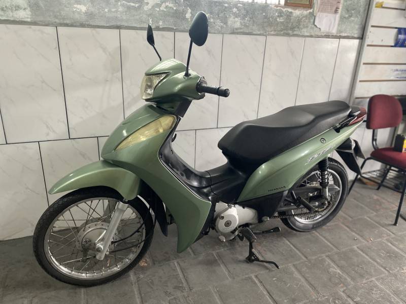 HONDA - BIZ 125 - 2011/2011 - Verde - R$ 11.000,00