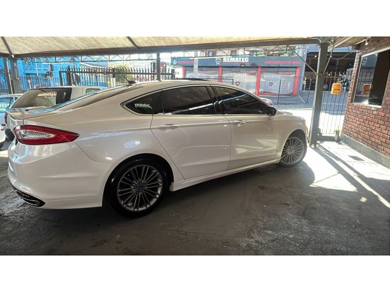 FORD - FUSION - 2013/2013 - Branca - R$ 72.900,00