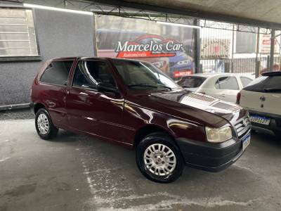 FIAT - UNO - 2004/2005 - Vermelha - R$ 16.900,00