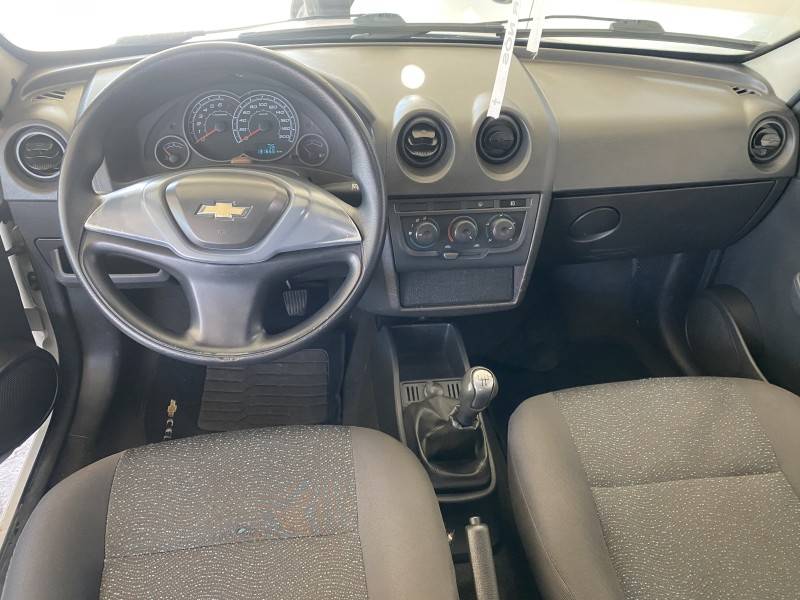 CHEVROLET - CELTA - 2012/2012 - Branca - R$ 21.900,00