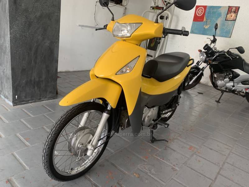 HONDA - BIZ 125 - 2008/2008 - Amarela - R$ 9.900,00