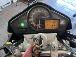 HONDA - CB 300R - 2012/2012 - Preta - R$ 14.200,00