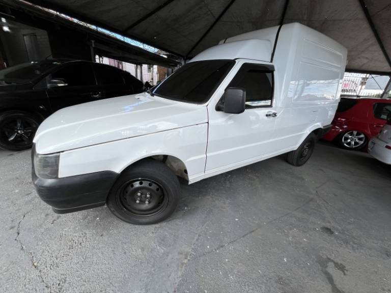 FIAT - FIORINO - 2010/2010 - Branca - R$ 31.900,00