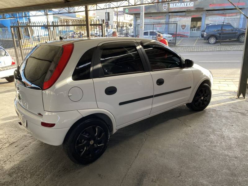 CHEVROLET - CORSA - 2003/2003 - Branca - R$ 19.900,00