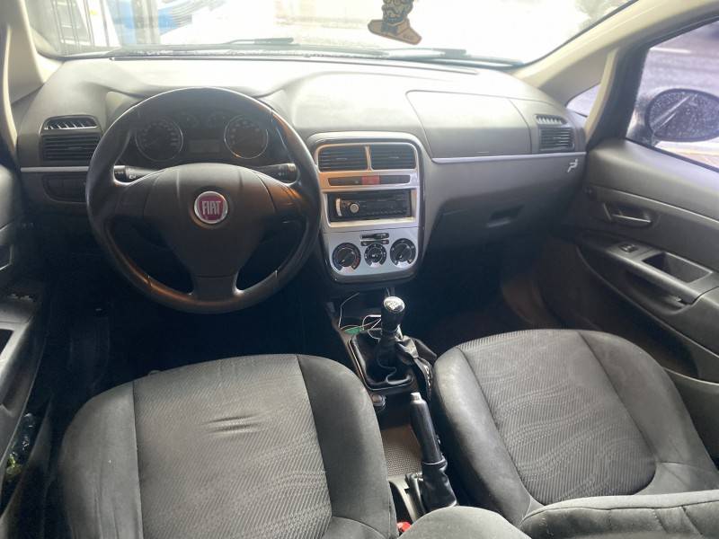 FIAT - PUNTO - 2009/2009 - Preta - R$ 31.900,00