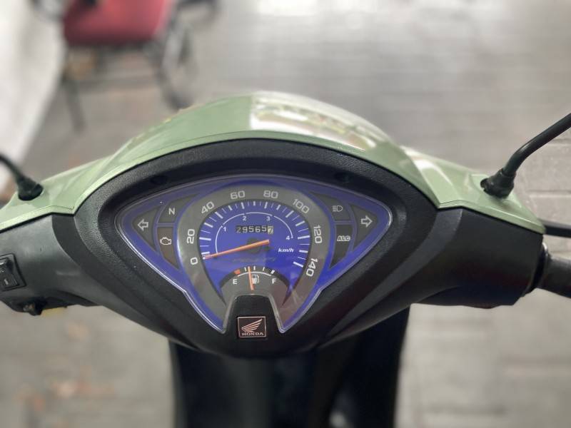 HONDA - BIZ 125 - 2011/2011 - Verde - R$ 11.000,00