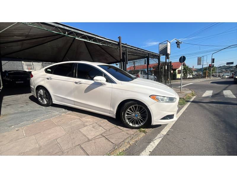 FORD - FUSION - 2013/2013 - Branca - R$ 72.900,00